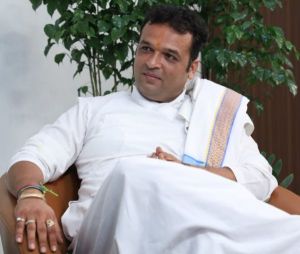 Karnav-Shashtri.jpg